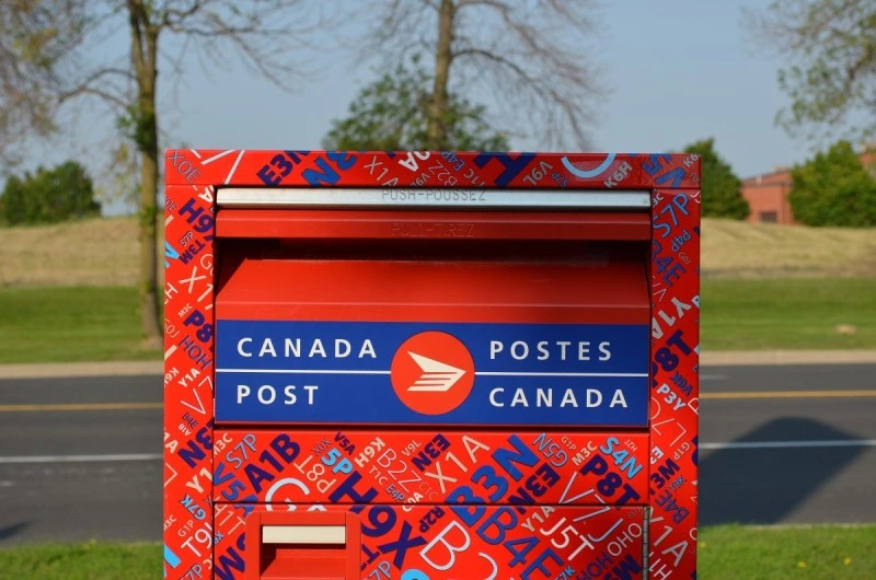 canada post