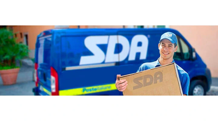 corriere pacco sda furgone