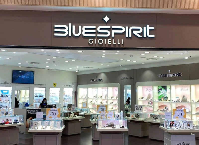 negozio bluespirit con insegna